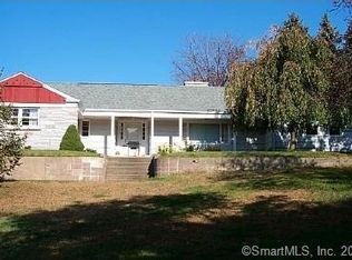 16 Ridge Rd, Derby, CT 06418