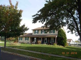 1308 Canterbury Dr, Decatur, IN 46733