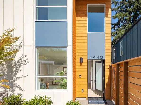 4440 33rd Avenue S, Seattle, WA 98118