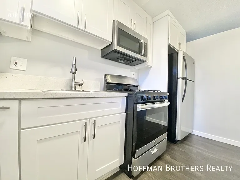 2028 Pennsylvania Ave #9 — Photo 2