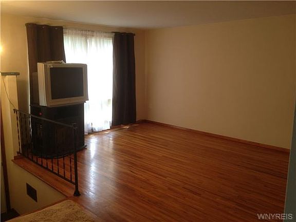 3rd image of 52 John Brian Ln