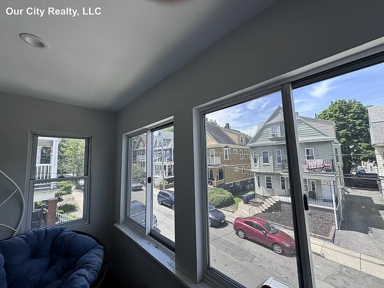 82 Lowden Ave #2 — Photo 14