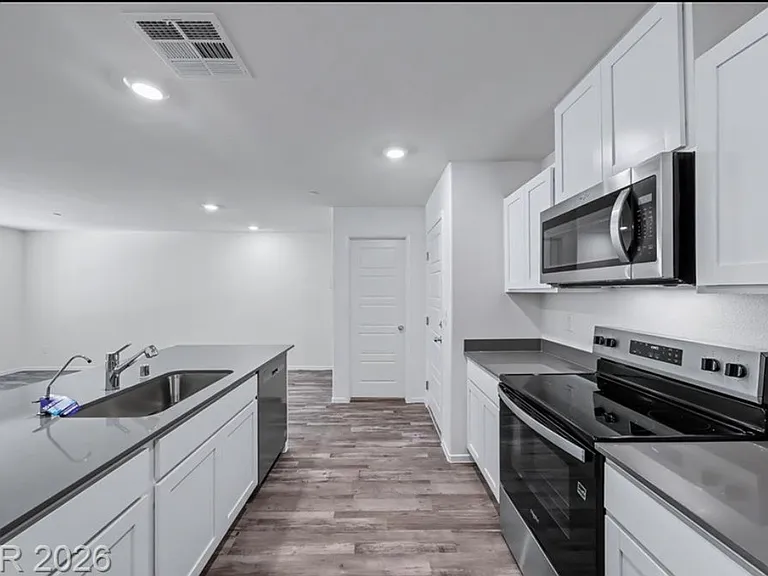 7357 Philip Cove St — Photo 5