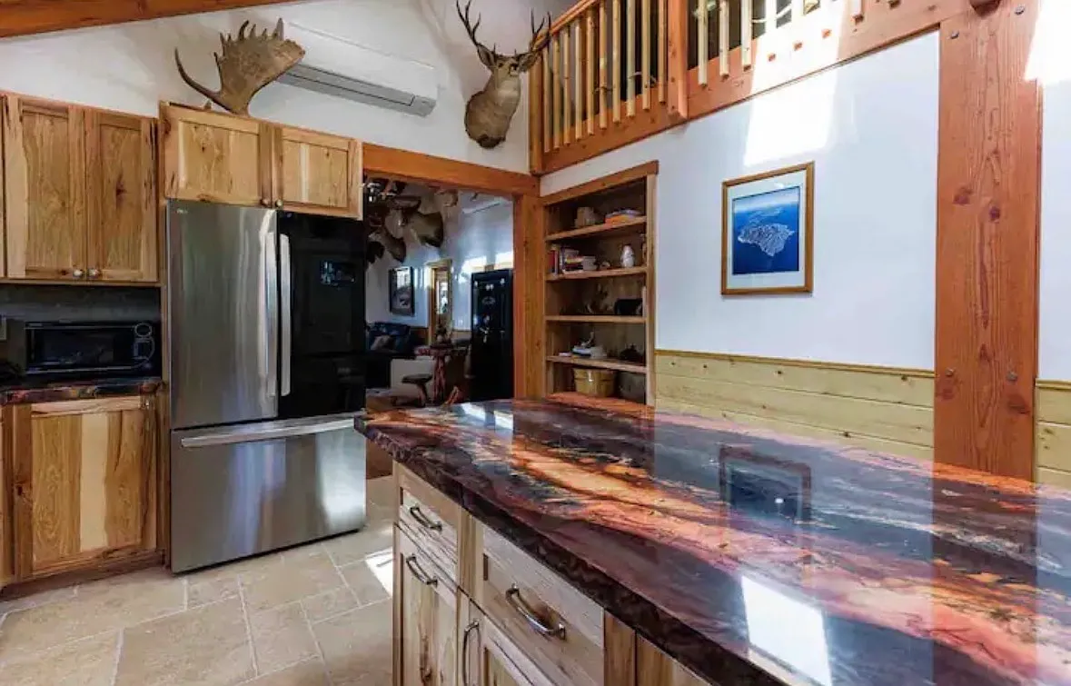 2 bed, 1200 sqft, $5,000 — Photo 4