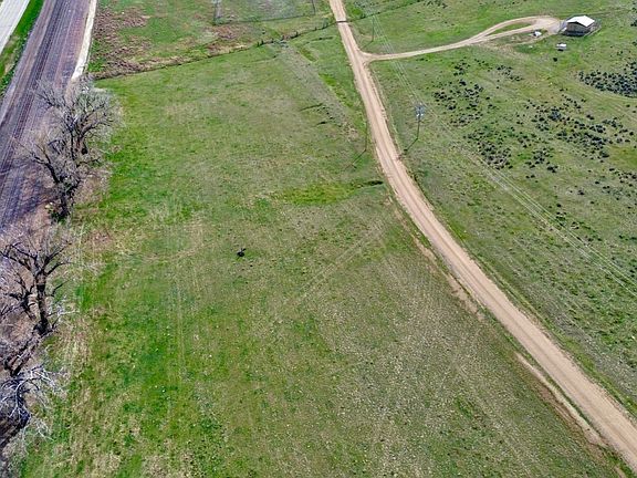 5th image of 26 Clear Creek Rd