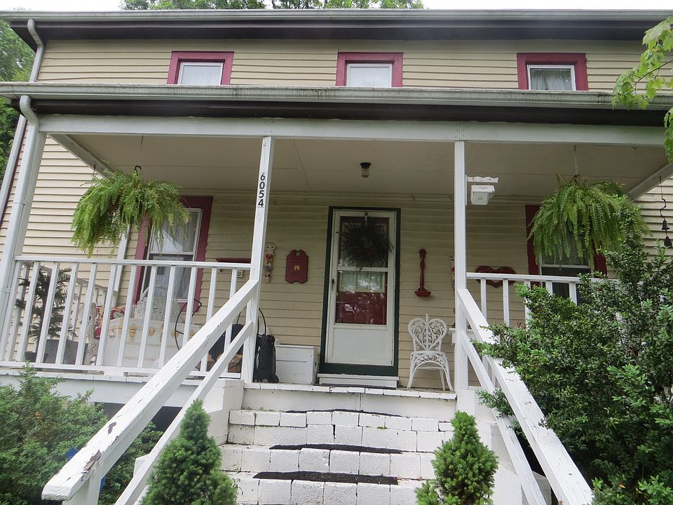 1st image of 6054 Cove School Ct