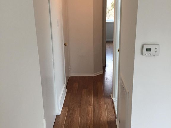 5th image of 262 Greenough St