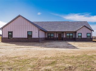 1078 Alamo Rd, Bowie, TX 76230