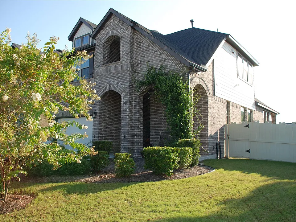 17506 White Baneberry Dr