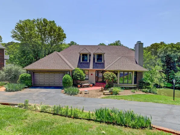 114 Sailview Dr, Forest, VA 24551