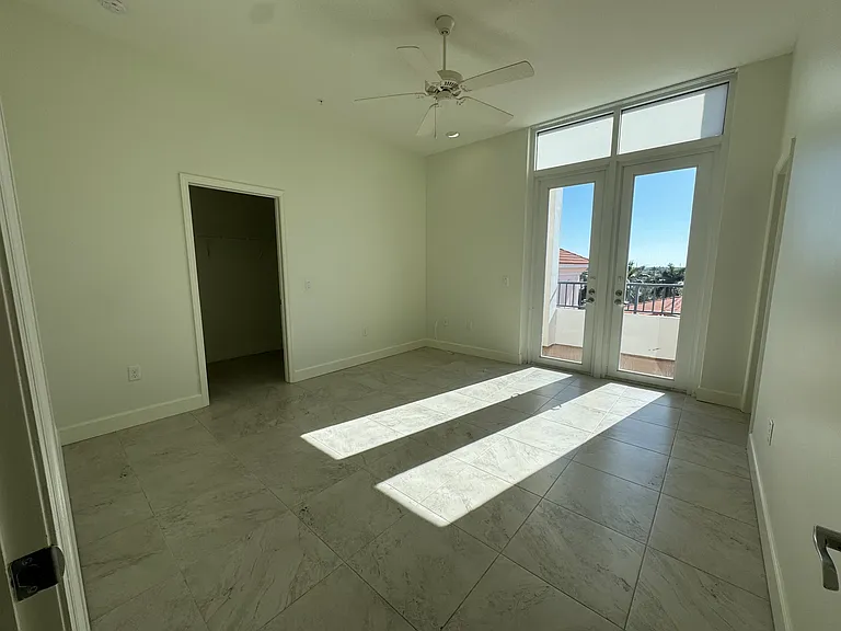 201 W Marion Ave #1414 — Photo 12