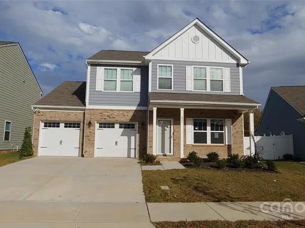 821 Alexander Commons Dr, Monroe, NC 28112