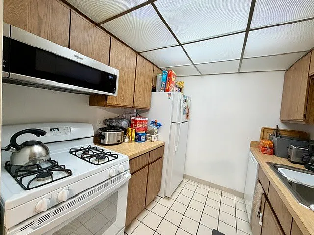 264 E Bailey Rd #H — Photo 8