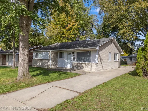 24822 Pennie St, Dearborn Heights, MI 48125