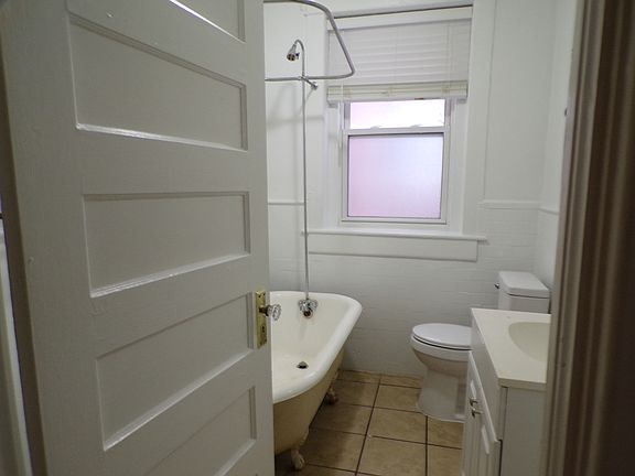 4th image of 1000 Westover Ave APT 5