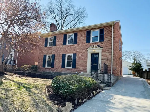 9366 White Ave, Saint Louis, MO 63144