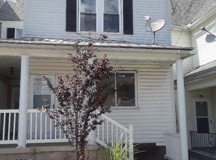206 S Main St, Taylor, PA 18517