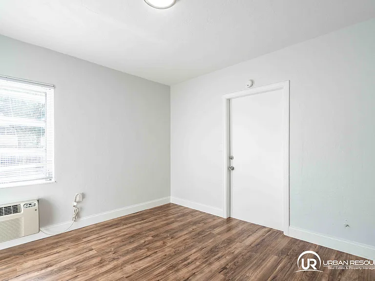 437 NE 82nd St #14 — Photo 3