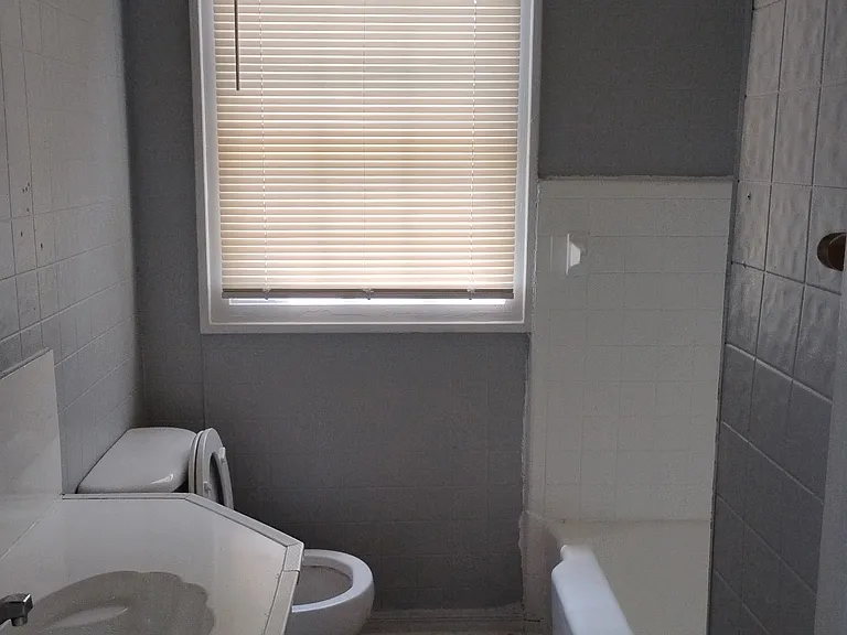 106 N 20th Ave #B — Photo 4