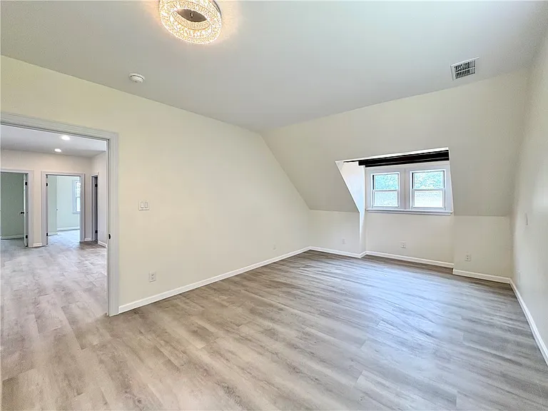 245 Frederick Ave #243 — Photo 12