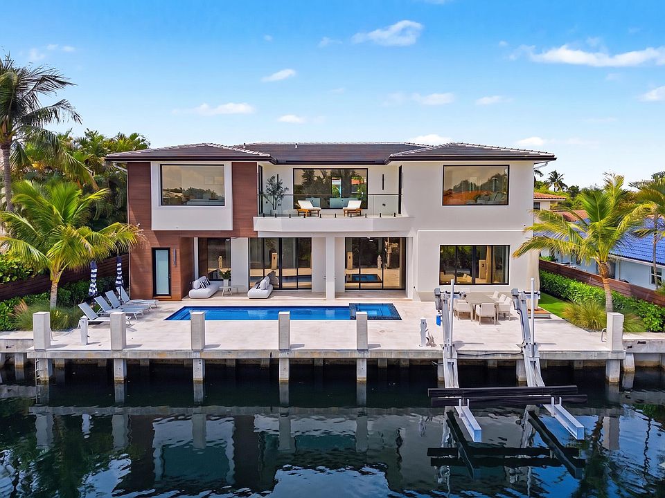 1st image of 798 Havana Drive