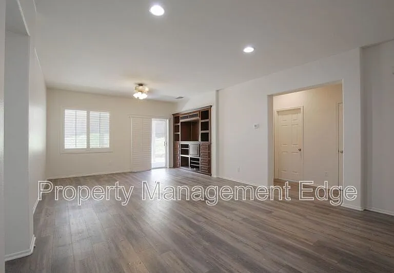 29419 Obsidian Ct — Photo 21