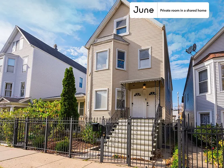 2852 N Lawndale Ave #A — Photo 19