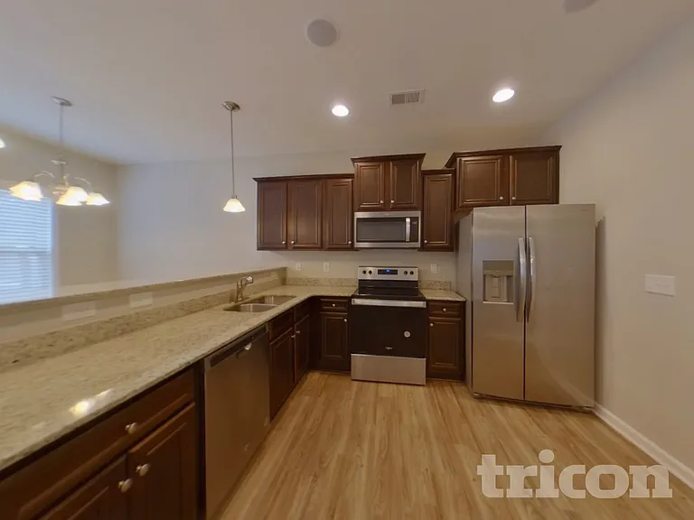 821 Dawsons Park Way — Photo 5