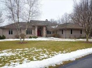 34195 Lost Woods Ct, Summit, WI 53066