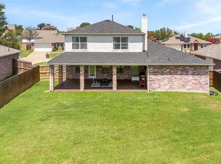 1403 Buckingham Dr, Forney, TX 75126