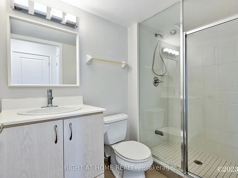 5793 Yonge St #1009 — Photo 20