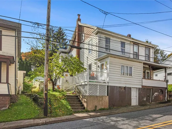 221 Hudsondale St, Weatherly, PA 18255
