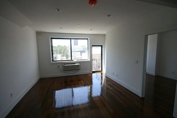 Rented by Makover Group Inc | media 16