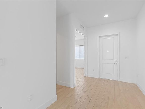 3rd image of 5057 Gambero WAY