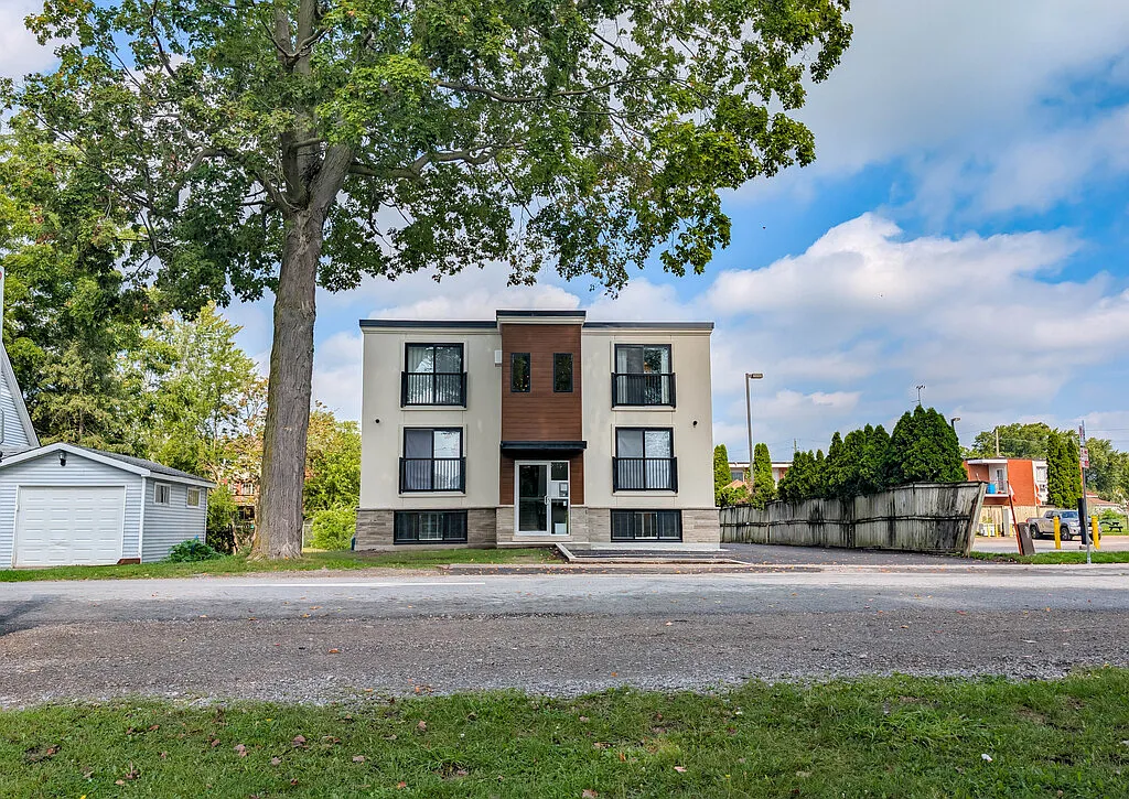 3865 Front St — Photo 1