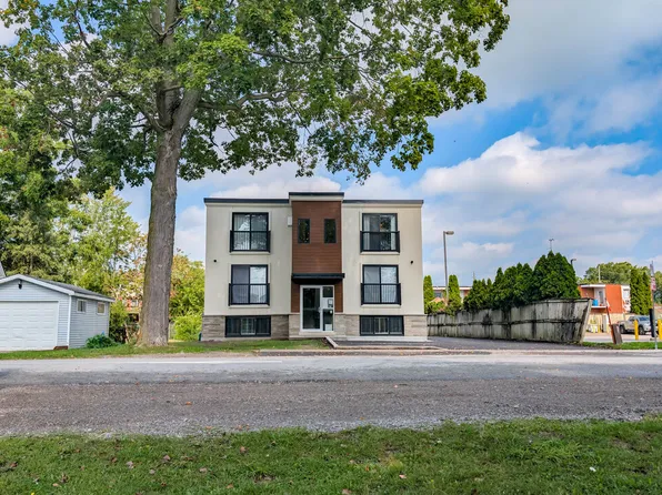 3865 Front St, Niagara Falls, ON