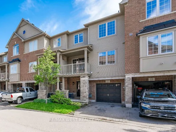 515 Winston Rd #25, Grimsby, ON L3M 0C8