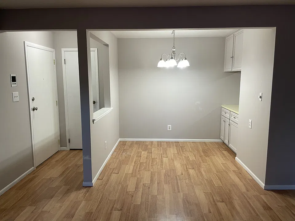 810 Holland Ave #7