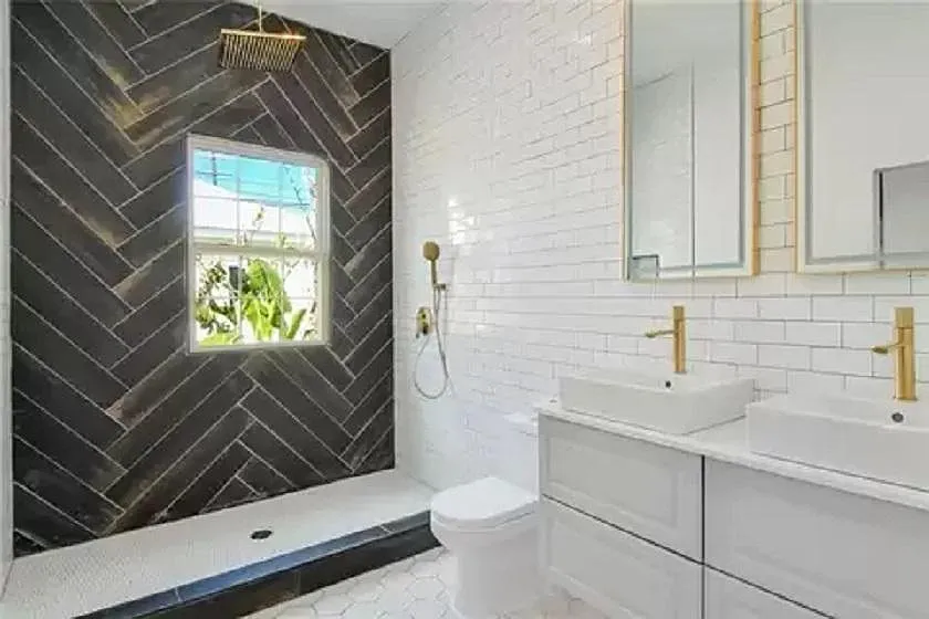 2 bed, 1050 sqft, $1,799 — Photo 3