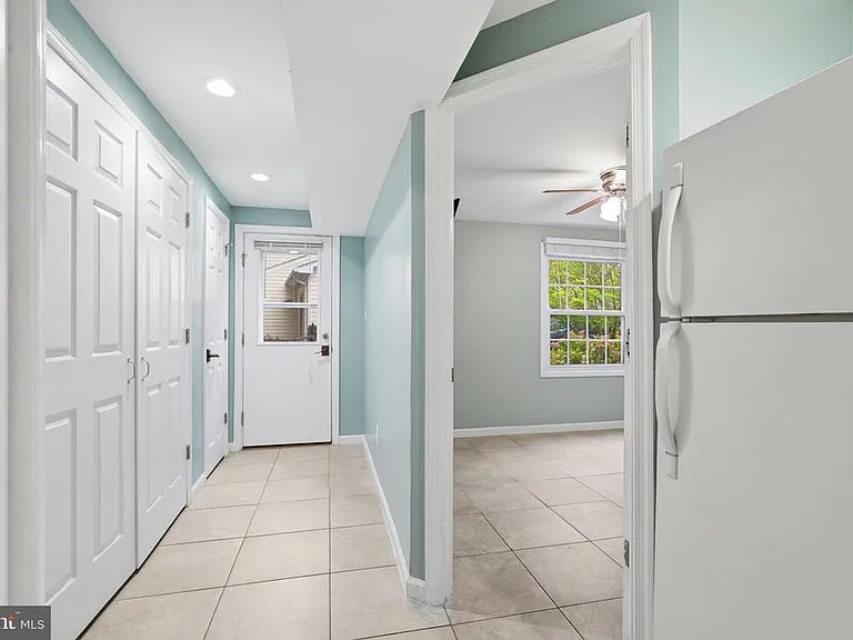 12017 William And Mary Cir — Photo 30