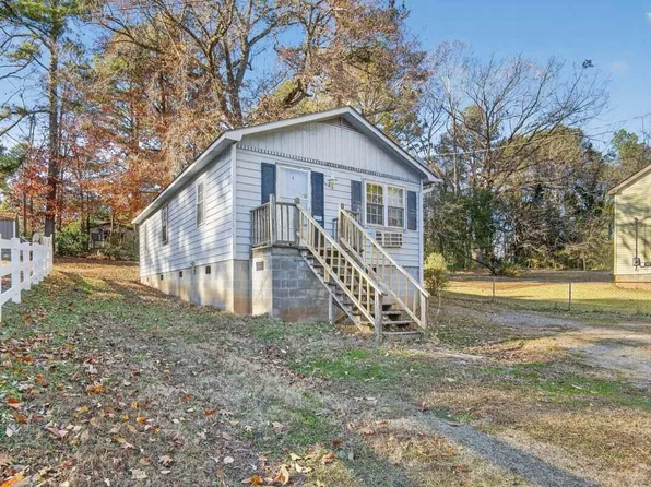 426 Thomas St, Henderson, NC 27536