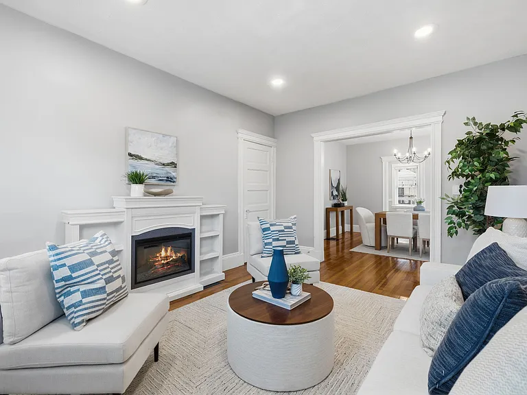 33 Rosemont St #1 — Photo 1
