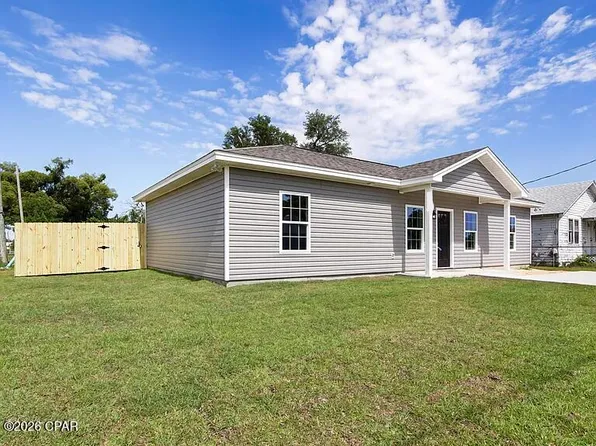 3215 E 2nd Plz, Panama City, FL 32401