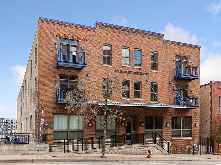 127 5th St NE #G04 — Photo 28