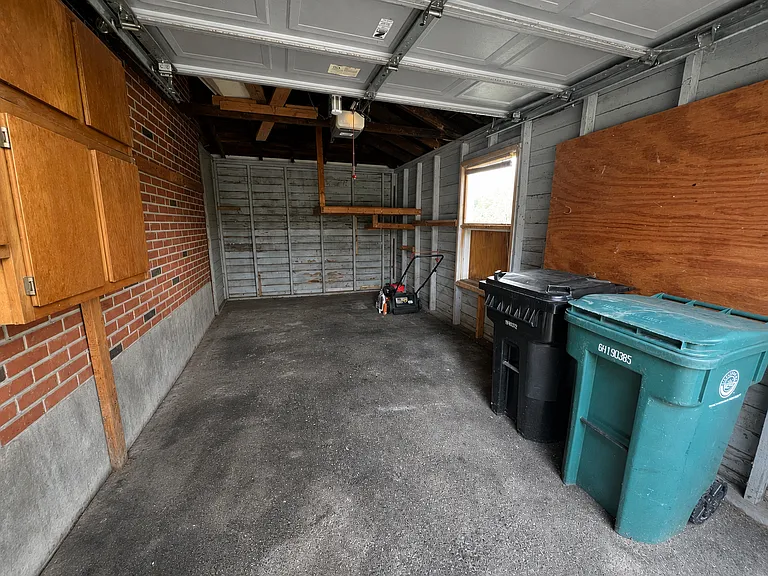 1219 N Geyer Rd — Photo 29