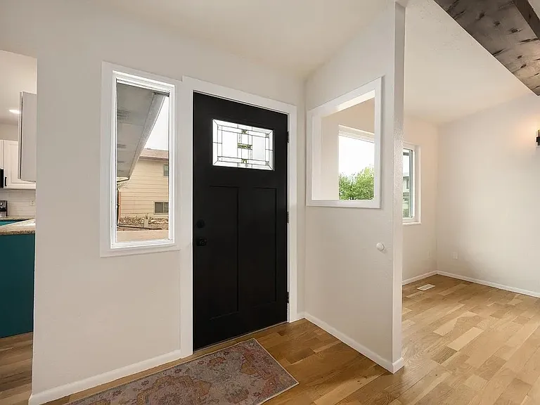 909 Willshire Dr — Photo 10