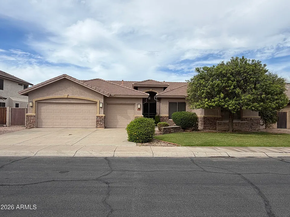 6204 W Julie Dr