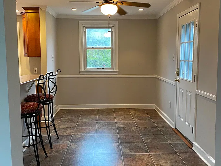 268 Childs Ave — Photo 4