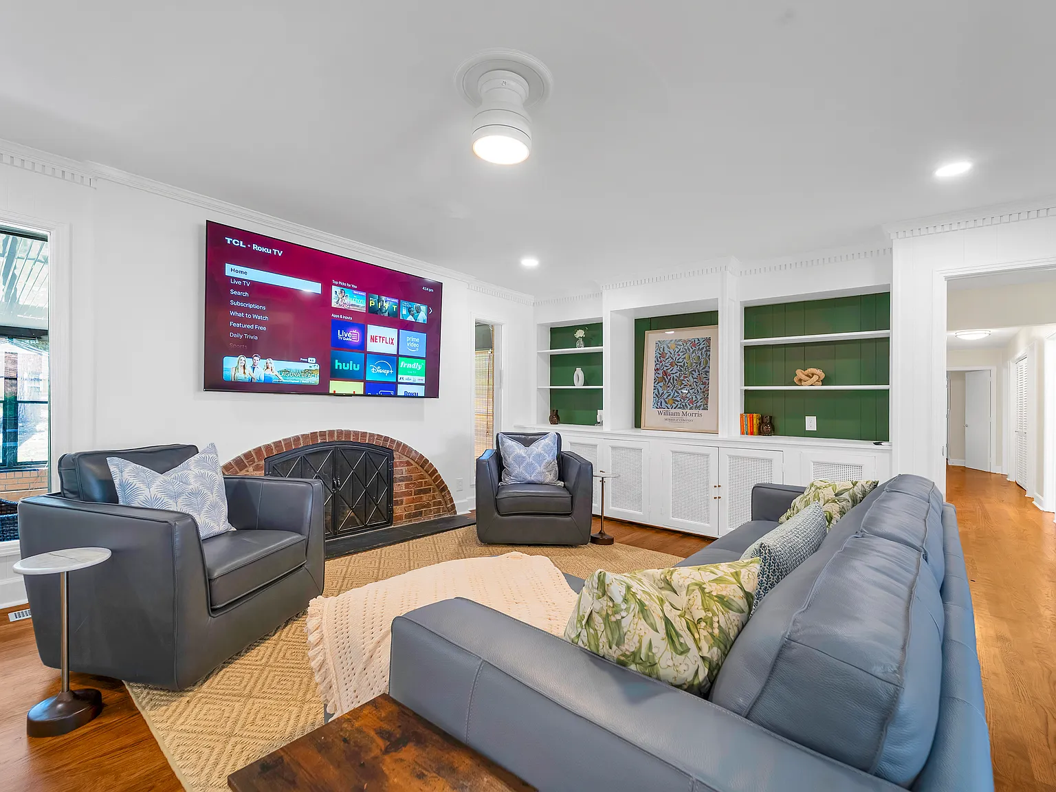 5 bed, 2224 sqft, $6,000 — Photo 2