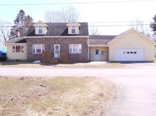 102 Carver St, Deerfield, NY 13502